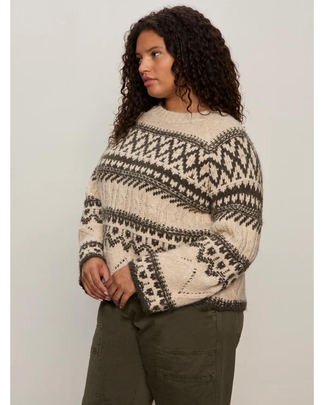 crewneck fairisle sweater in cream and black