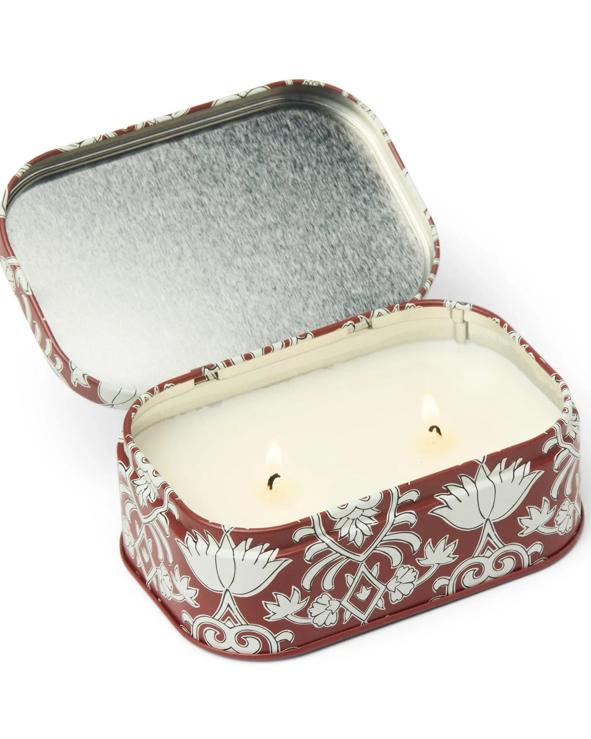 two wick candle in tin
