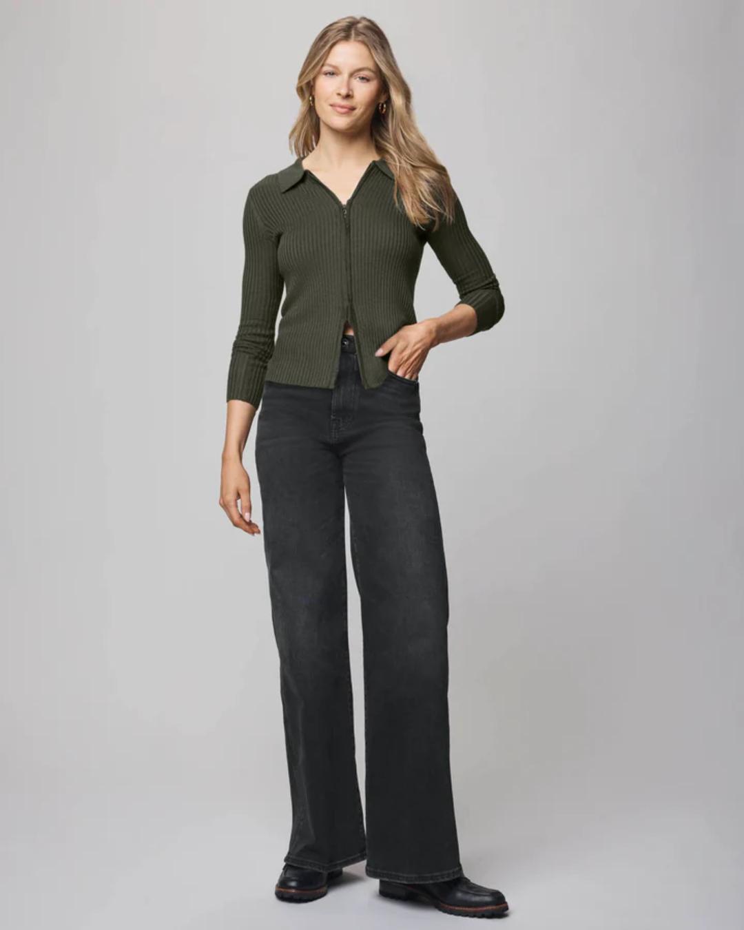 green collar two zip sweater