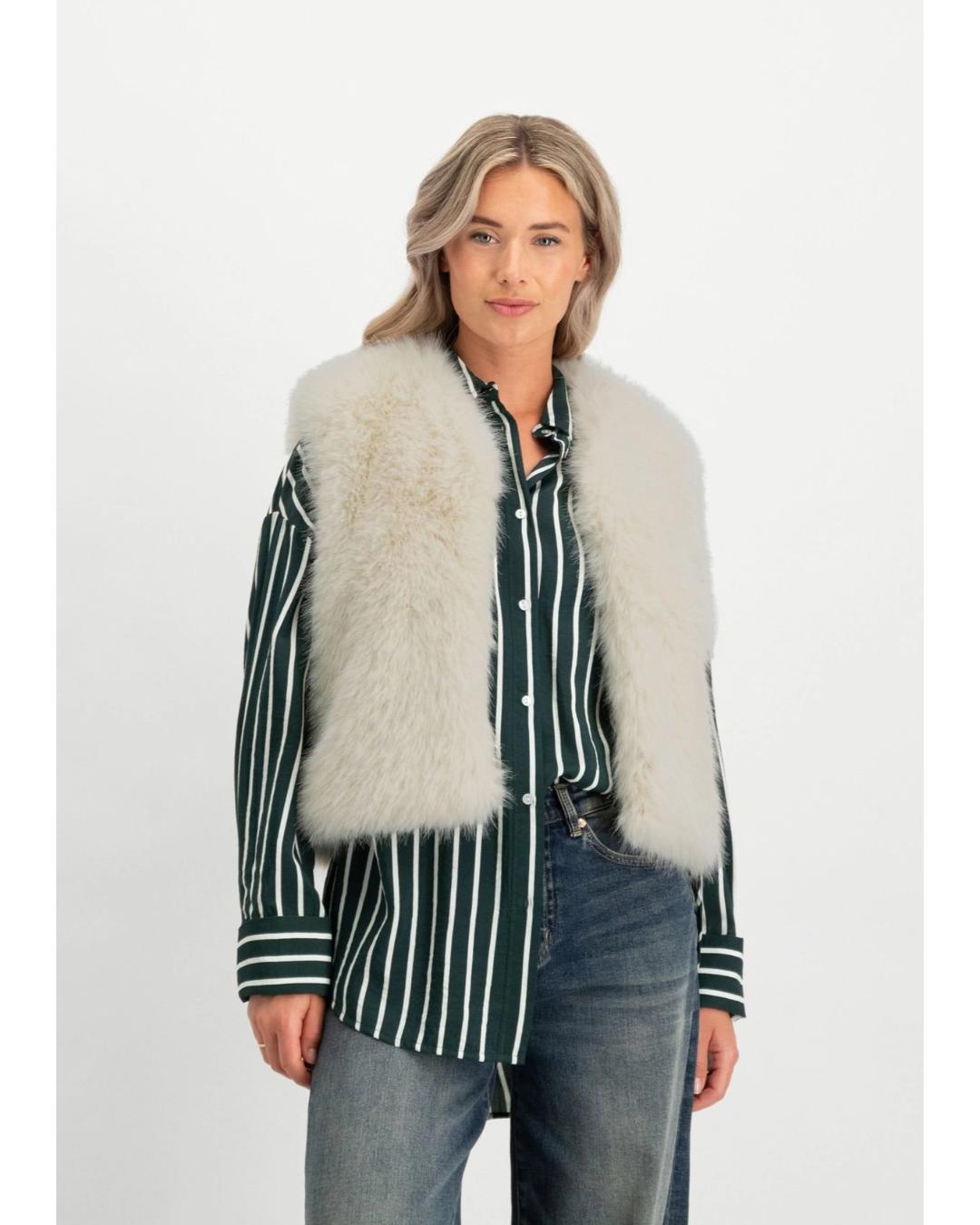 faux fur vest in off white