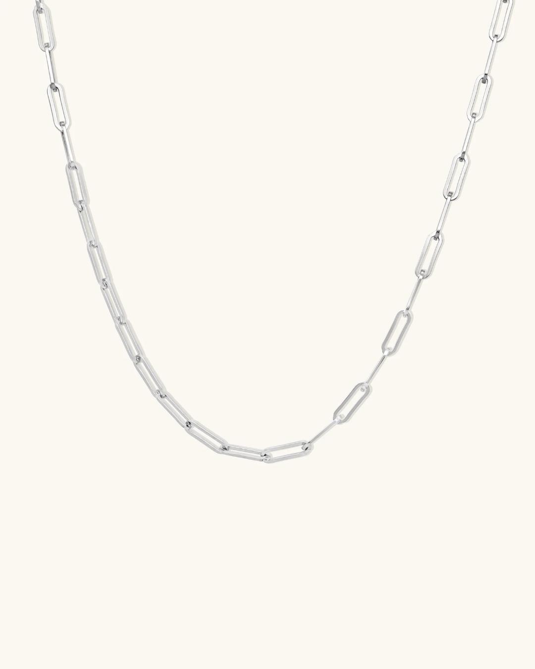 chain link necklace in silver