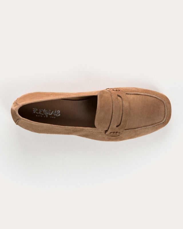 tan loafer shoe