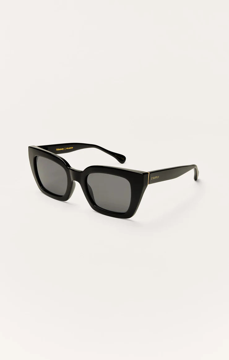 large black sunglasses 