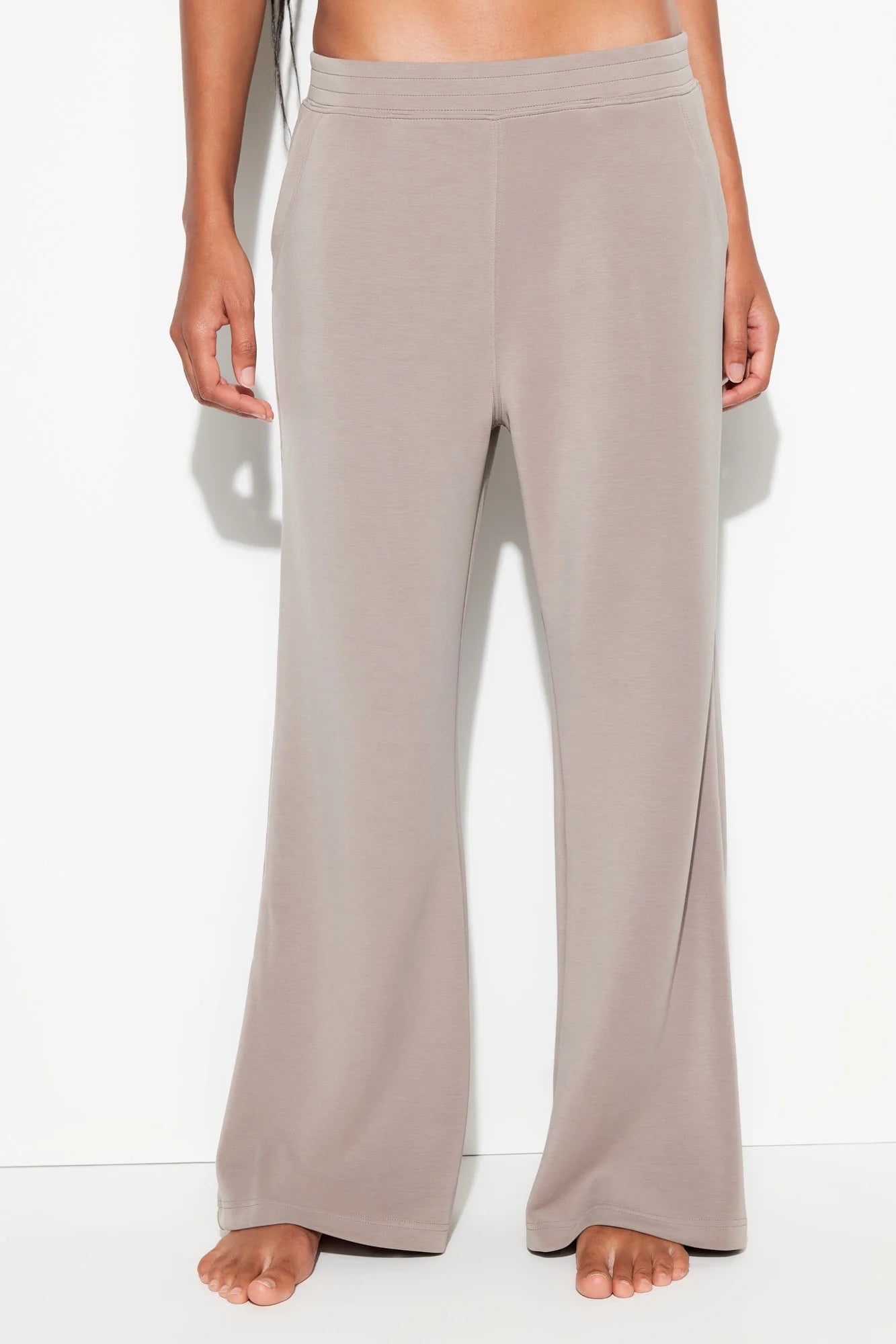 wide leg sweatpants in a grey tan colour