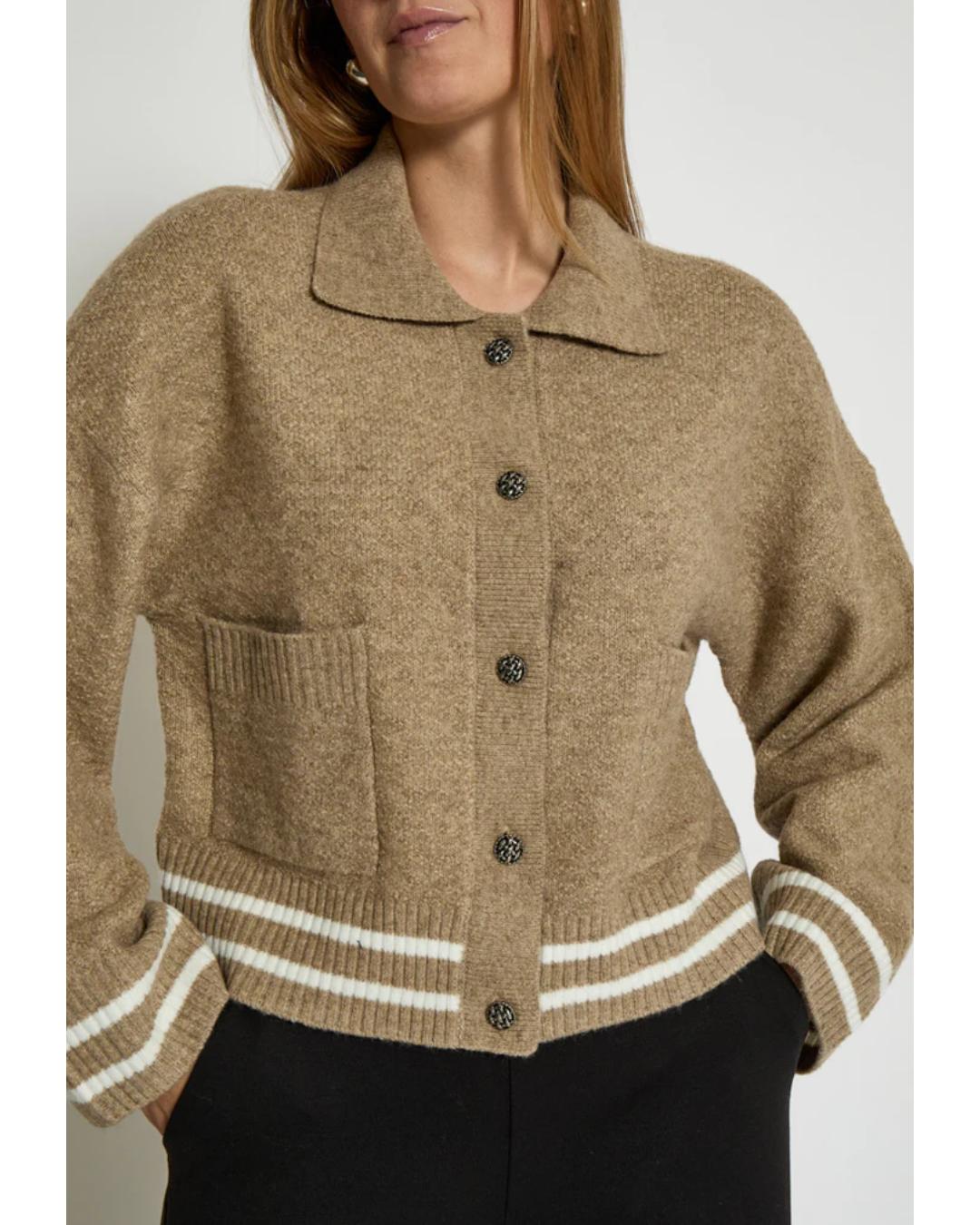 knit cardigan with a collar in brown