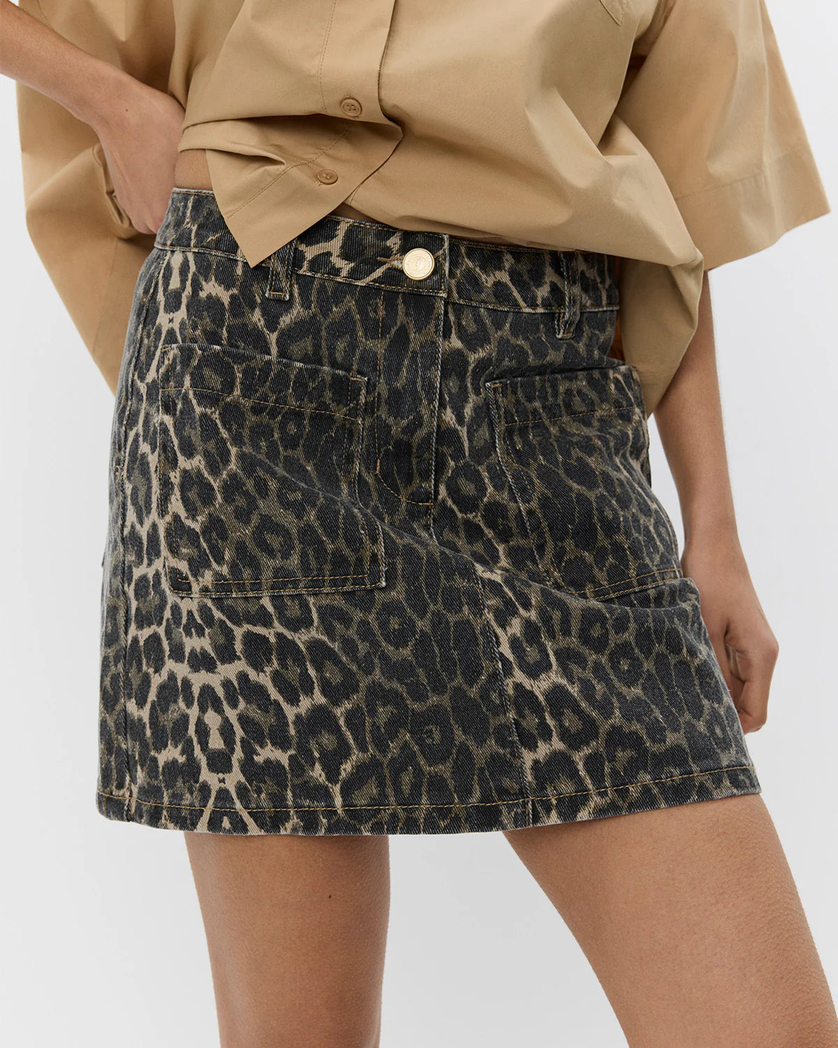 mini skirt with a leopard print