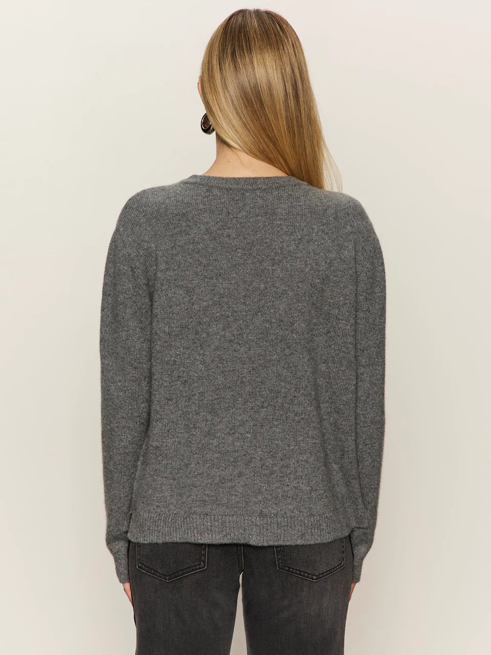 grey sweater with the text cheers