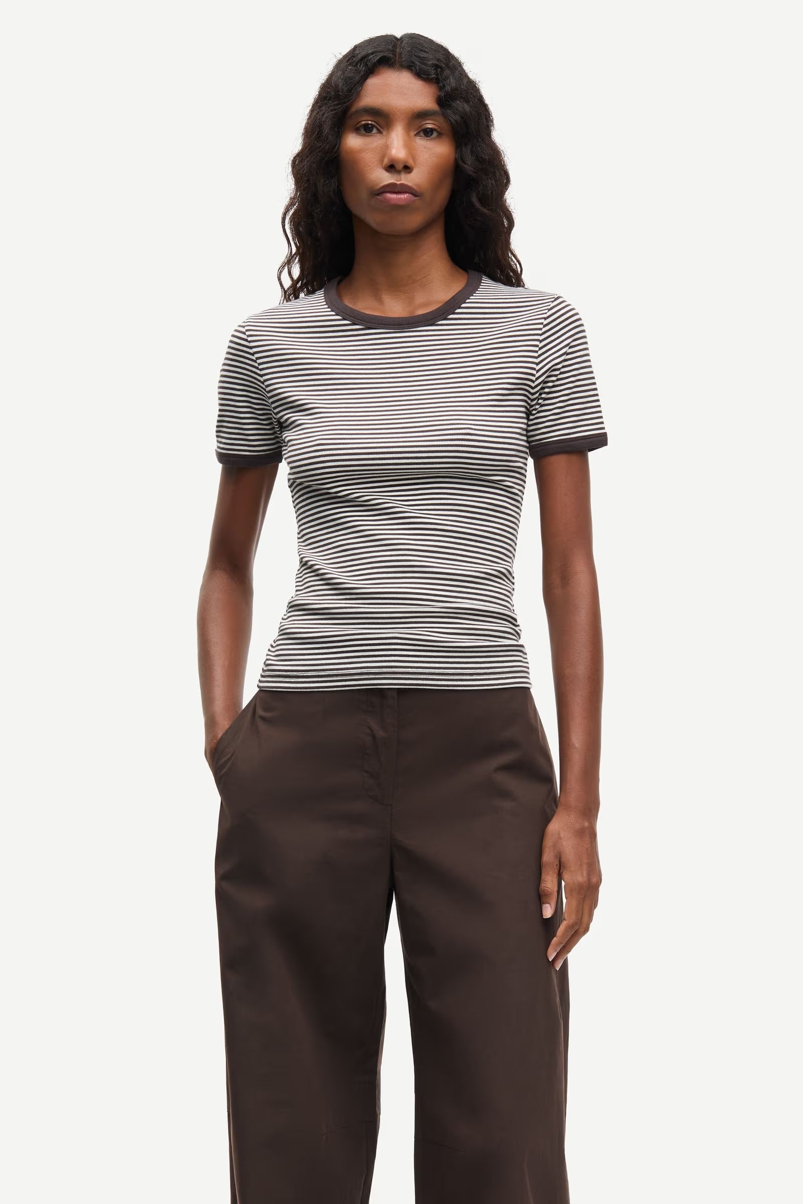 t-shirt in beige and brown stripe