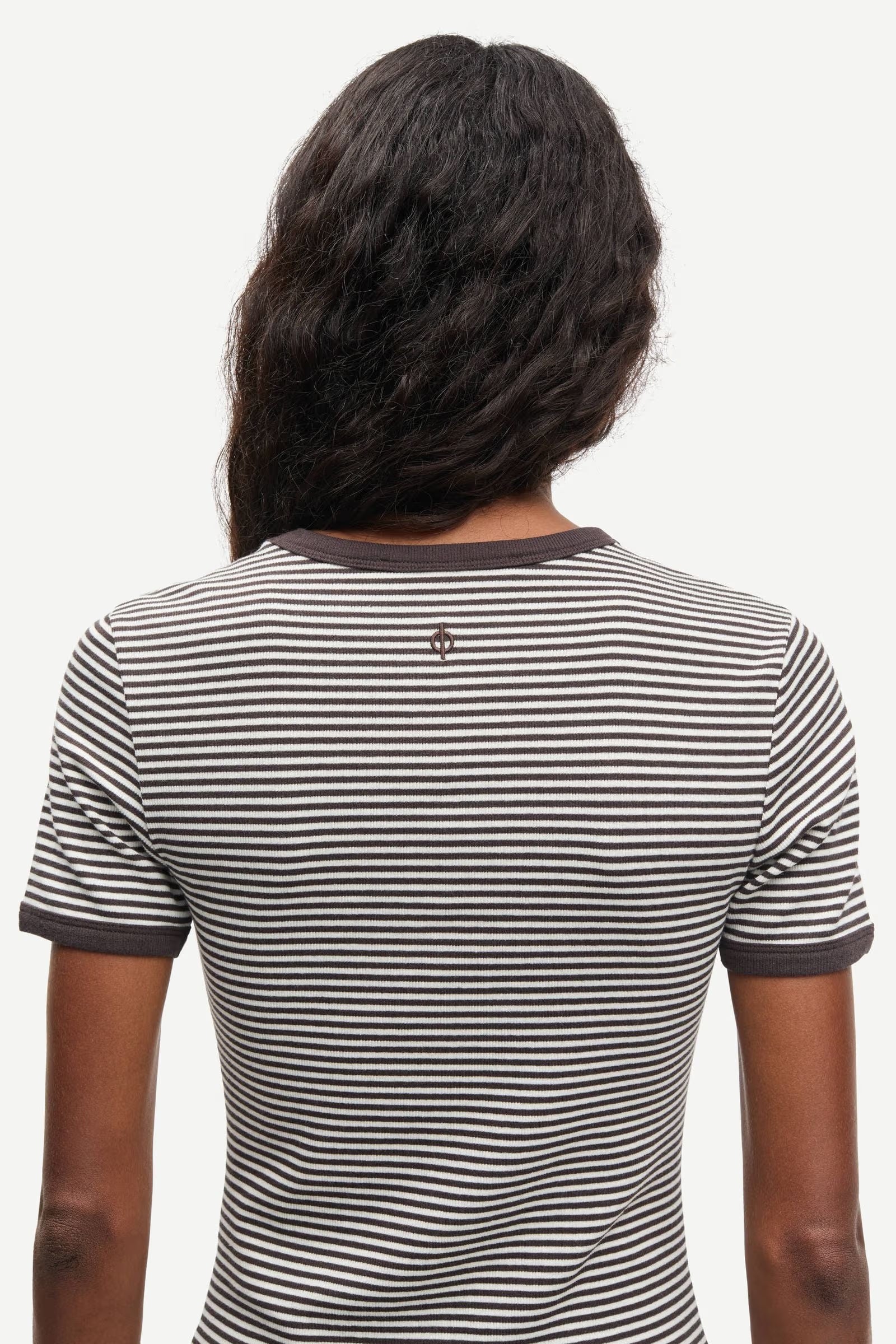 t-shirt in beige and brown stripe