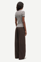 t-shirt in beige and brown stripe