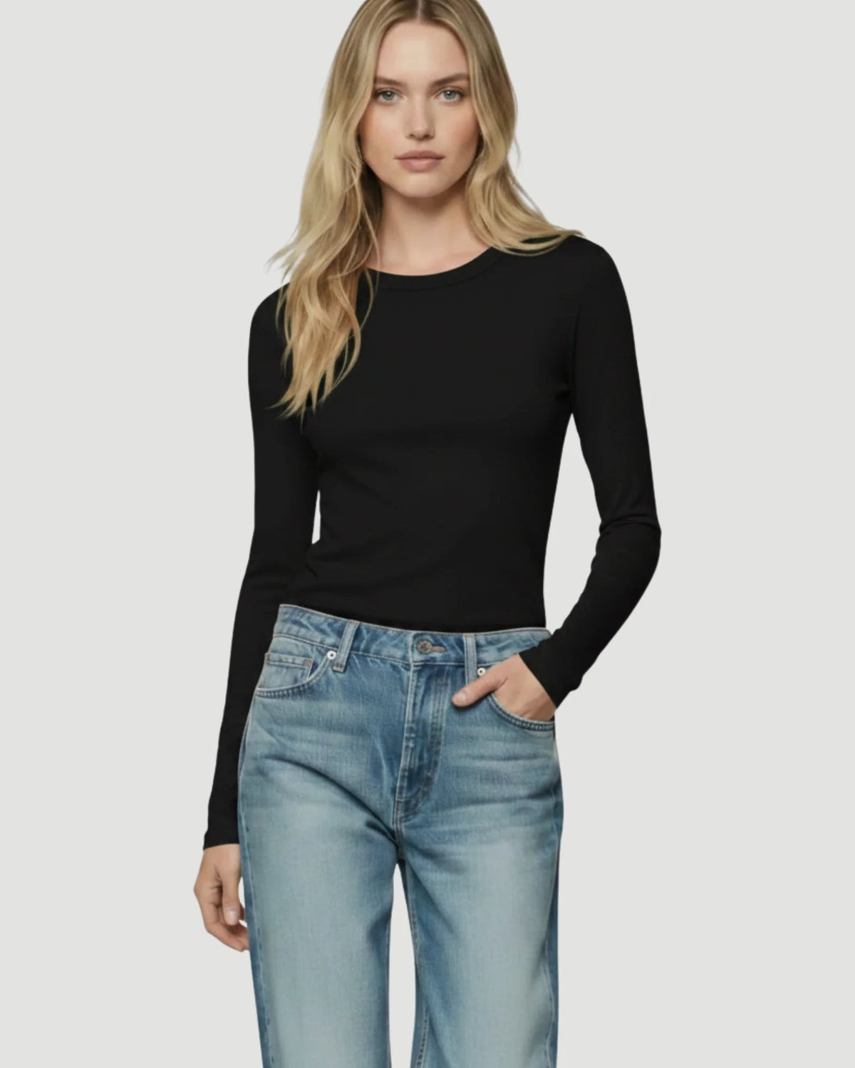 long sleeve basic top in black