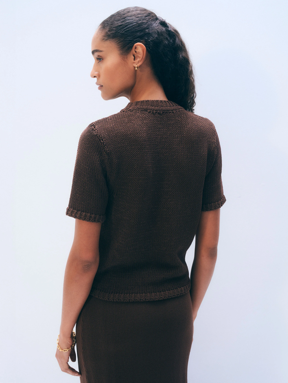 brown knit t-shirt 