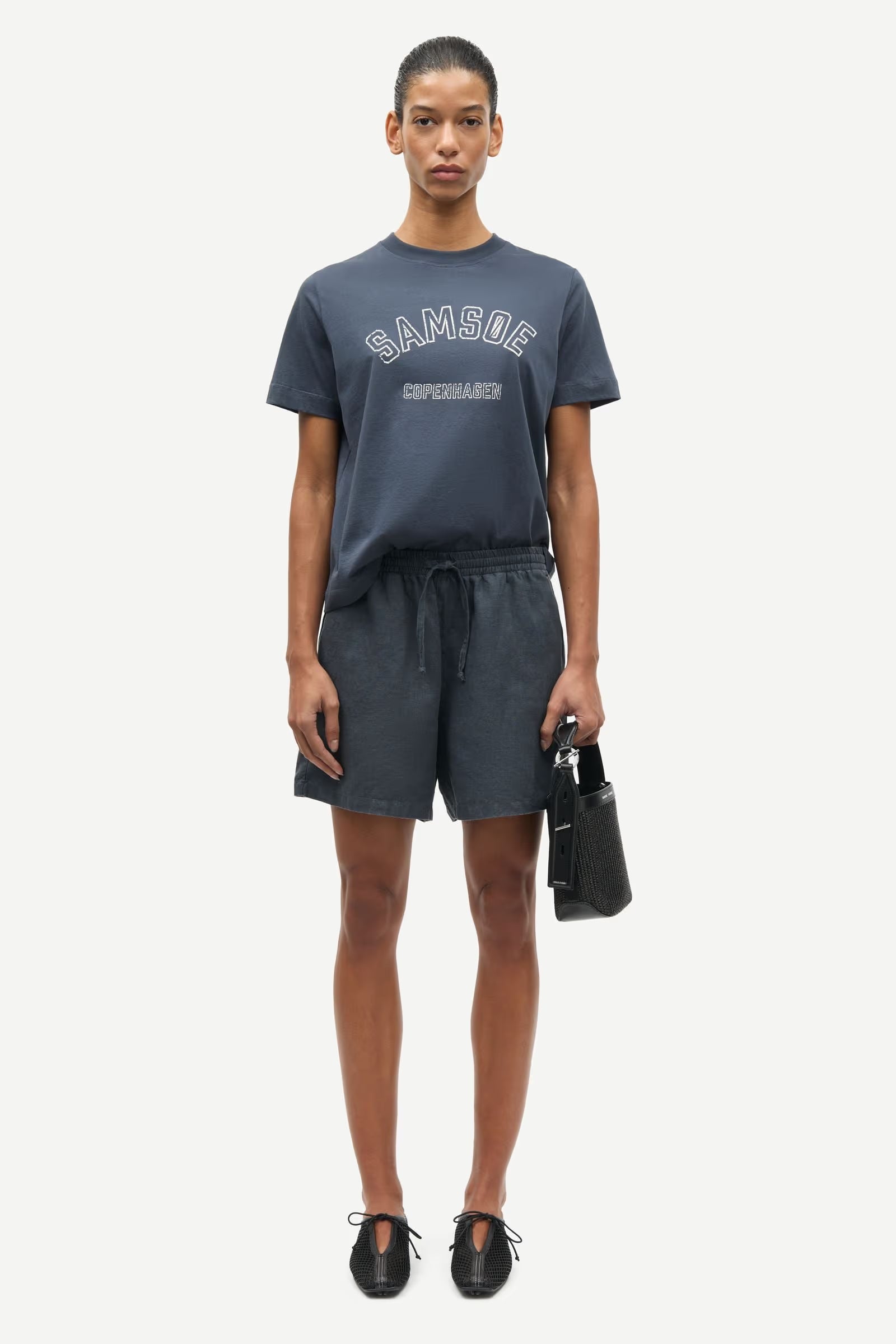 drawstring shorts in blue