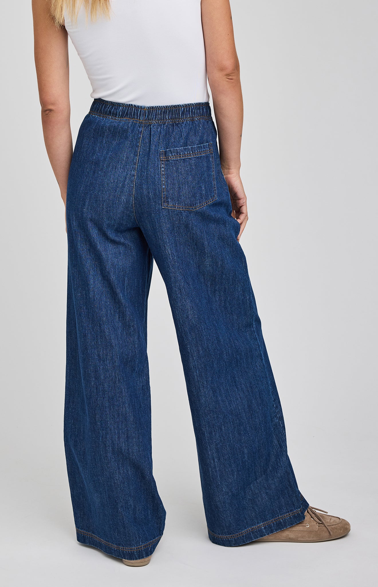 pull on denim pant in a dark wash
