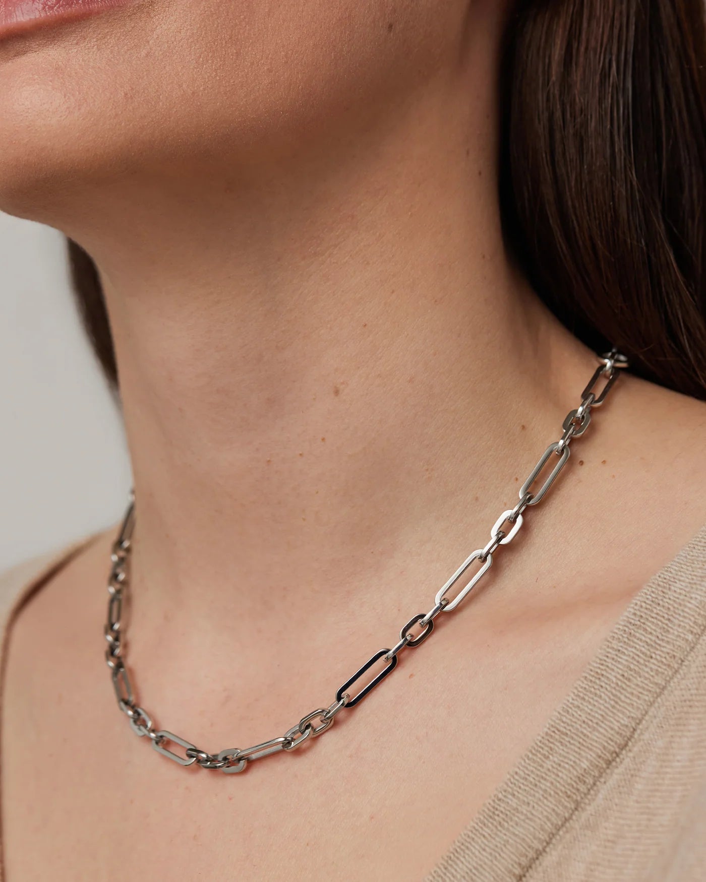 silver chain link necklace
