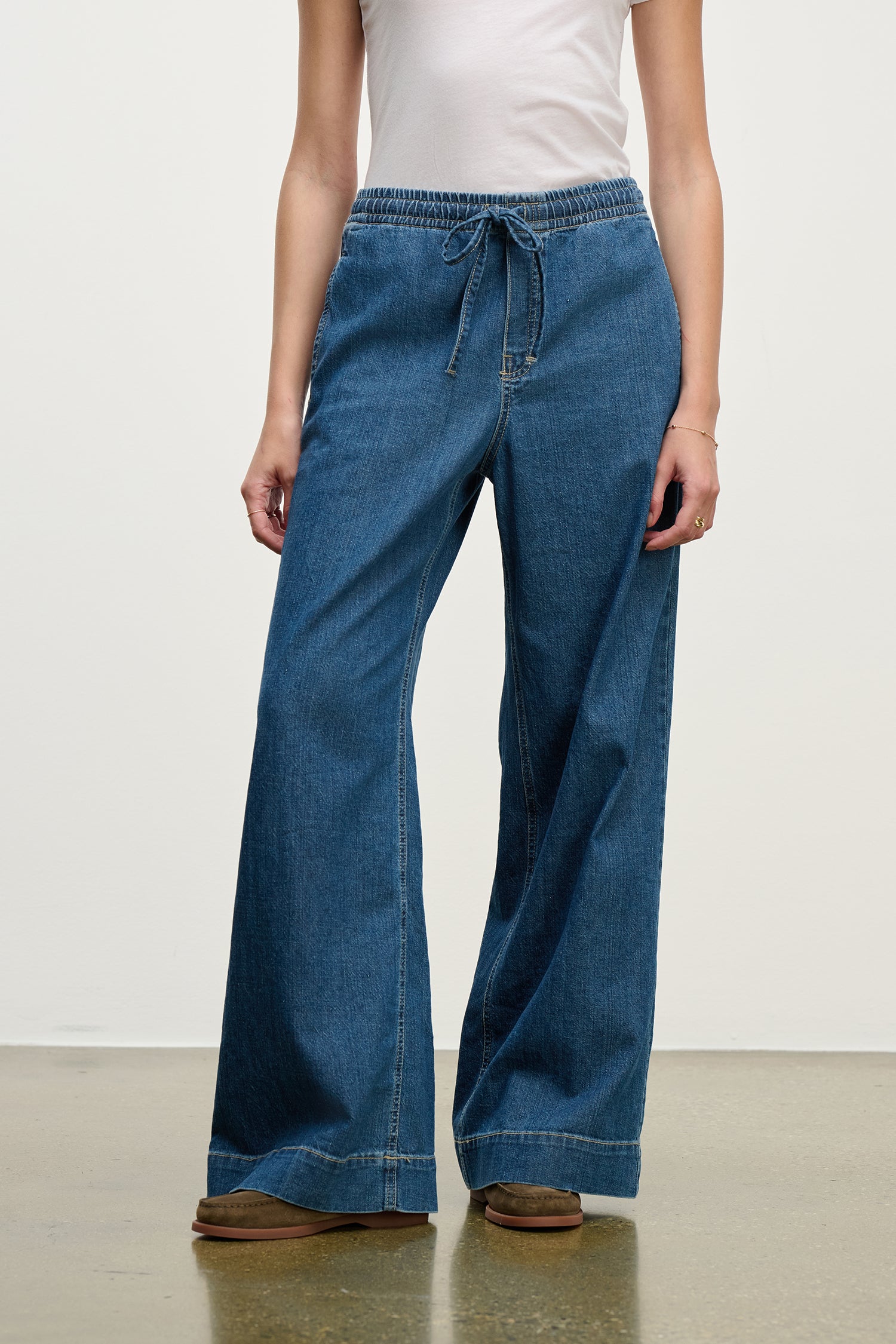 blue wide leg jeans with elastic waist