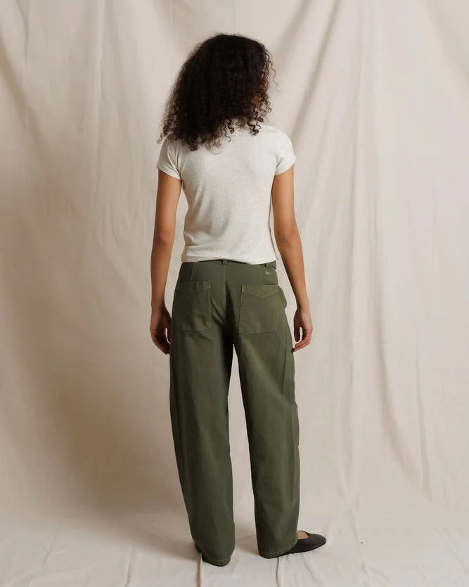 button top ribbed t-shirt in a light beige