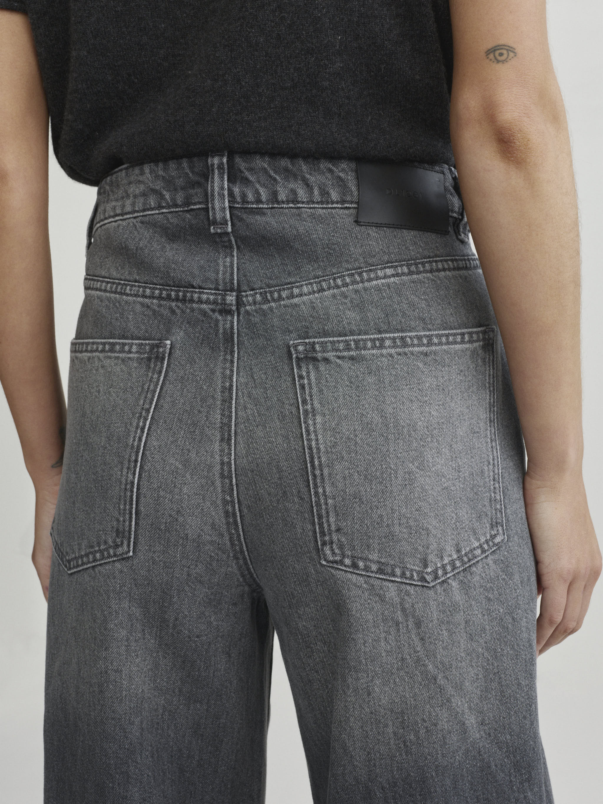 barrel denim pant in grey