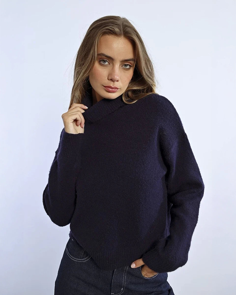 Molly Bracken Chunky Turtleneck Sweater in Navy Blue