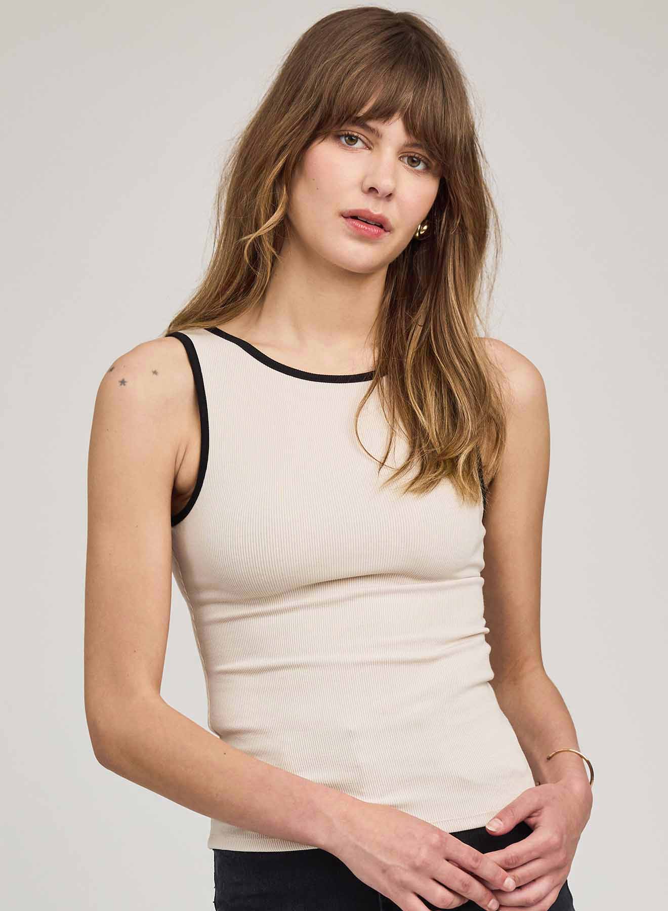 beige tank top with a black outline