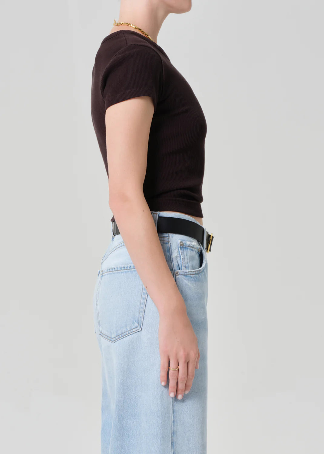 short sleeve ribbed brown t-shirt