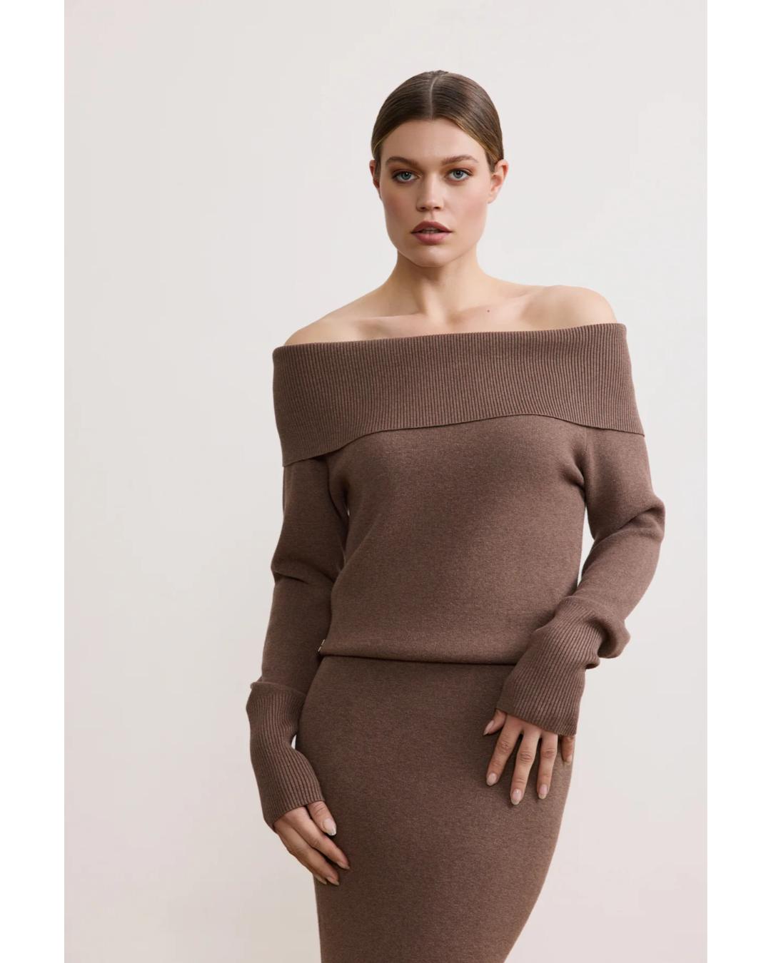 off shoulder sweater in brown