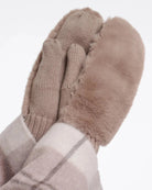 faux fur gloves in light brown