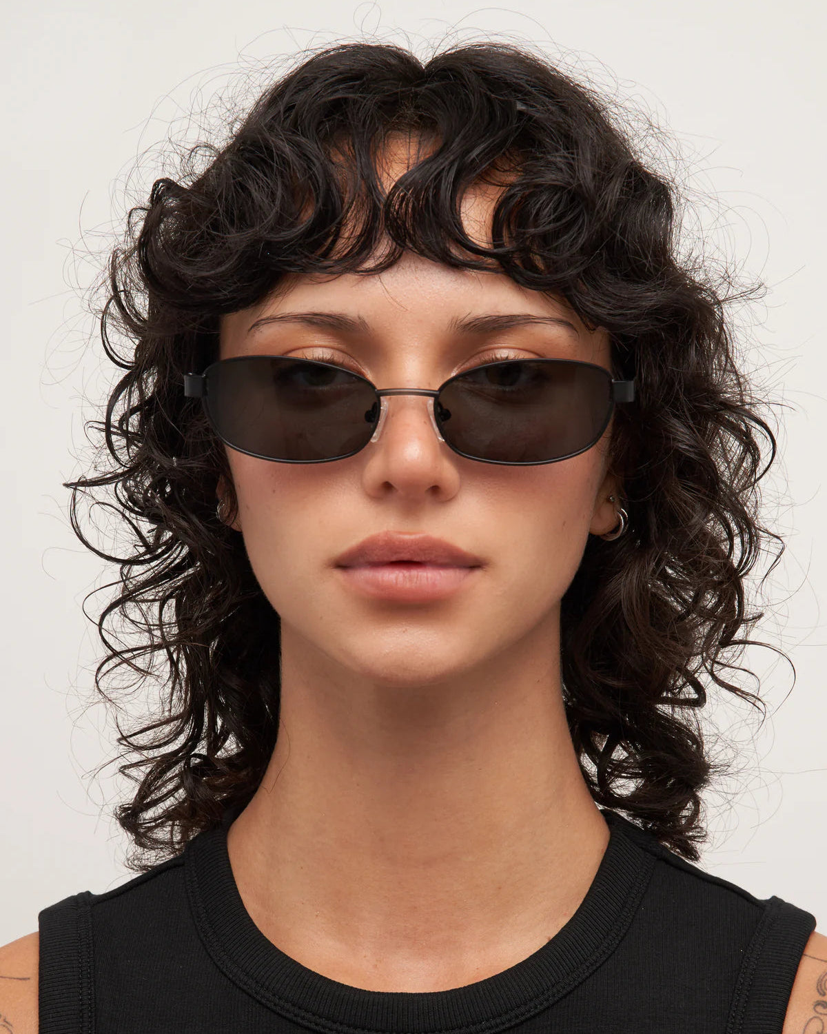 black metal frame sunglasses