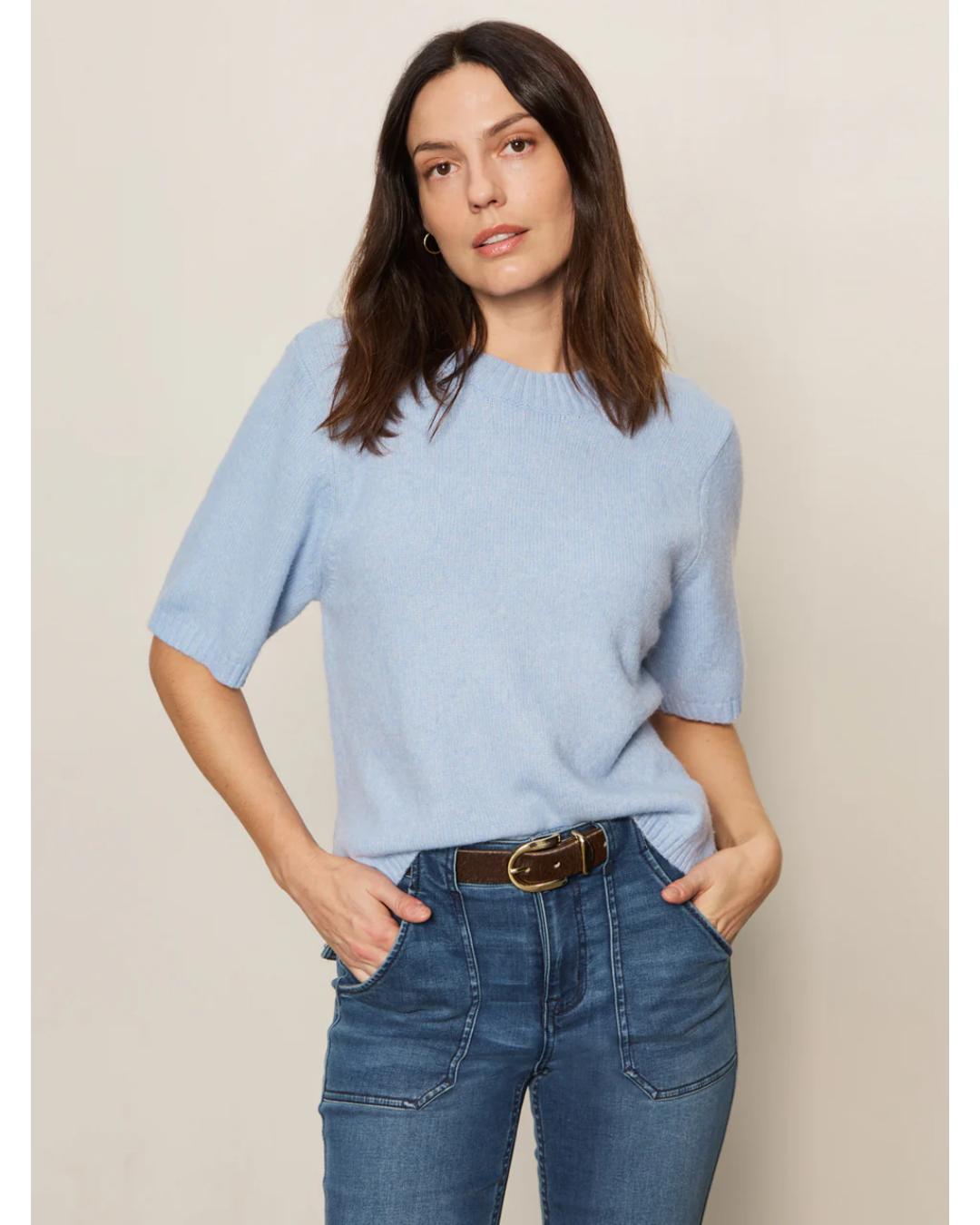 sweater t-shirt in light blue