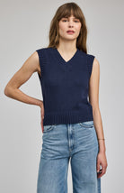 knit v-neck vest in navy