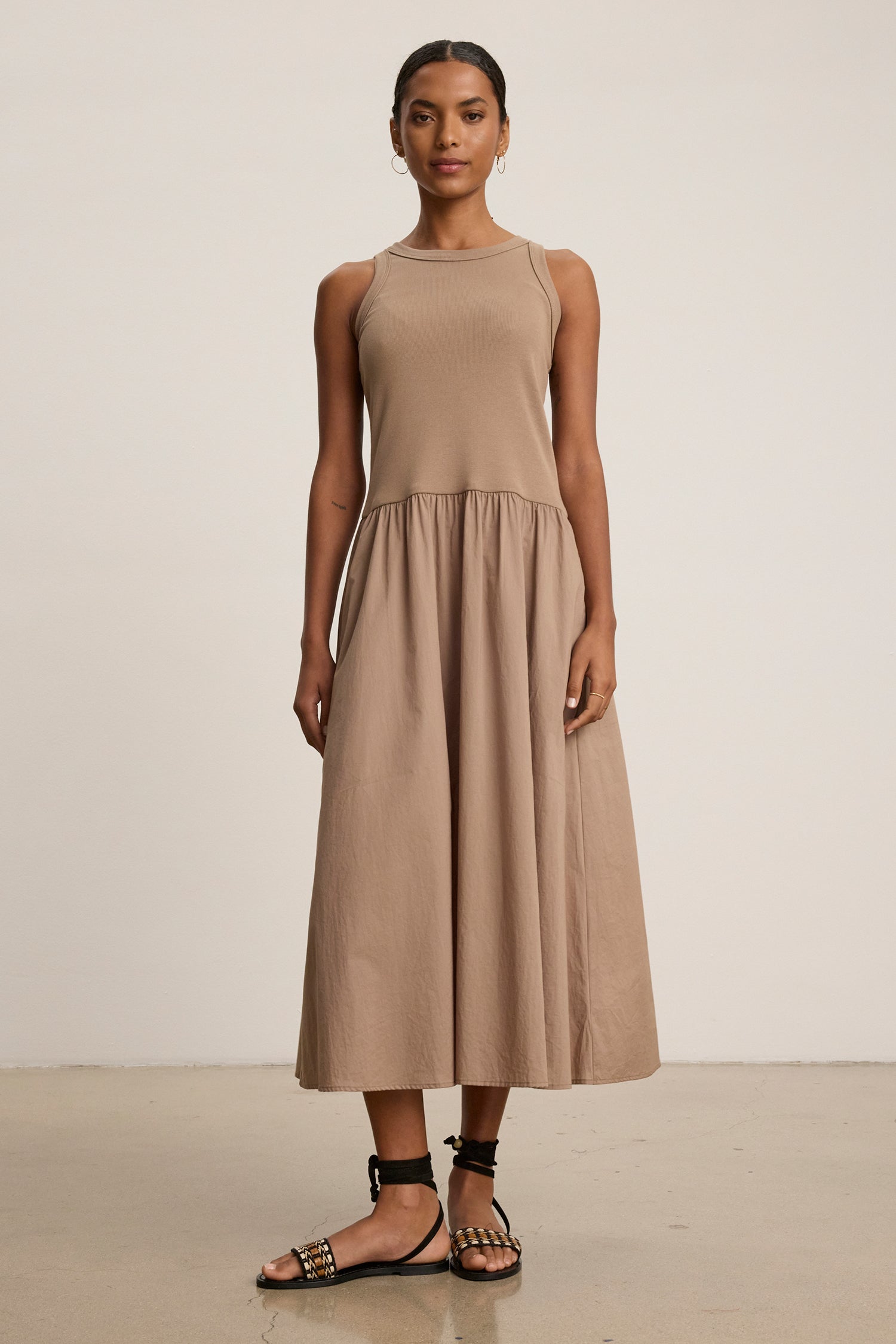 midi dress in tan colour 