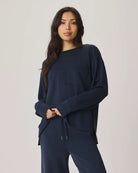 long sleeve crewneck sweatshirt in navy