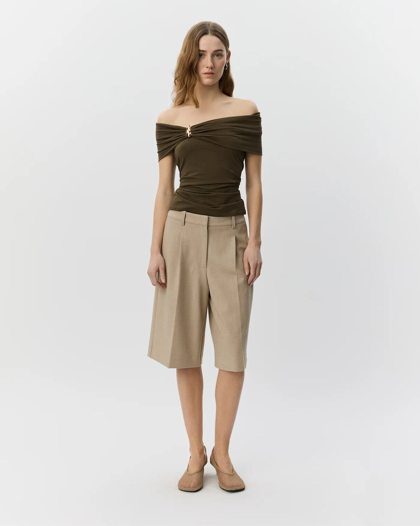 strapless off shoulder drop in brown with gold detail
