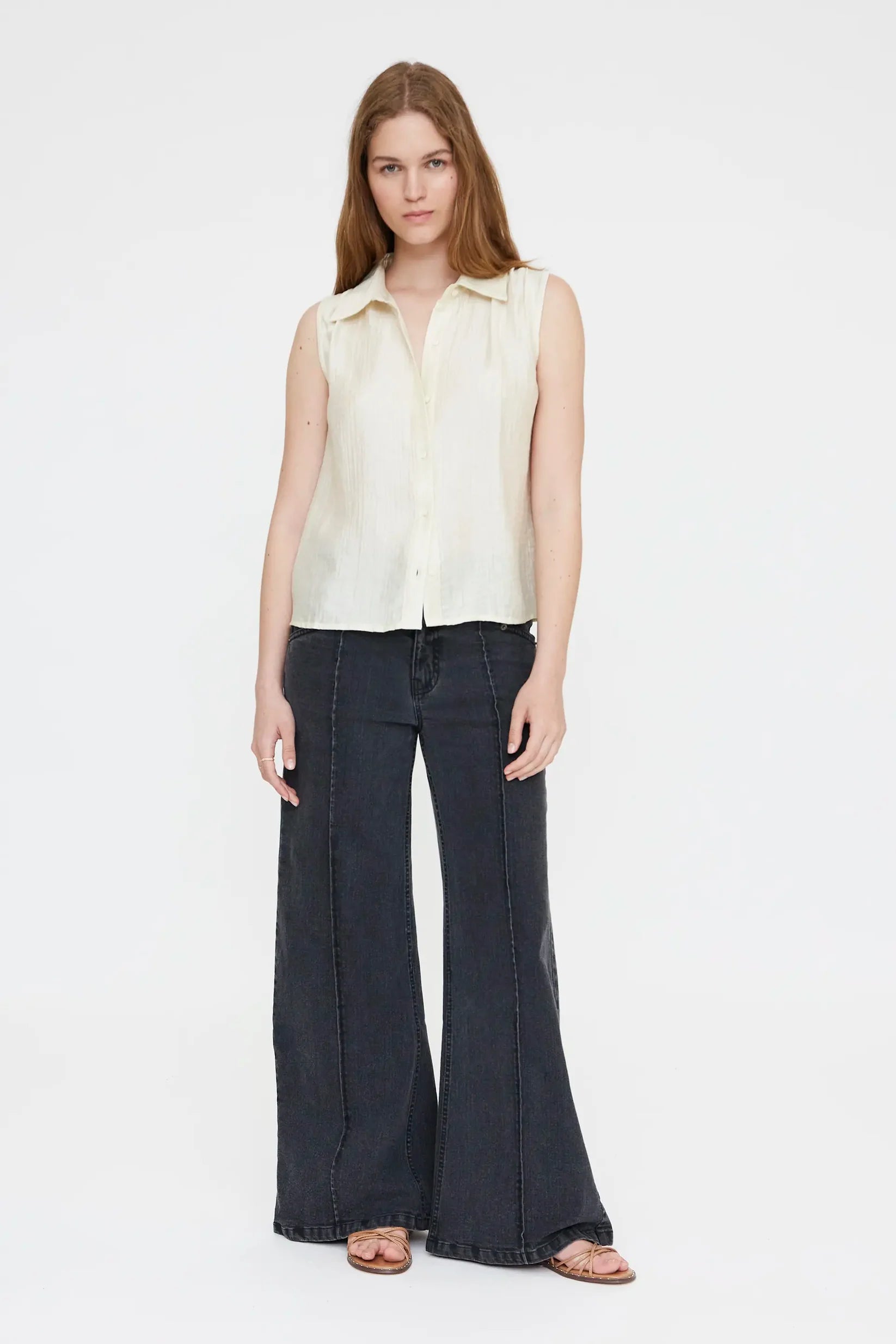 sleeveless blouse in off white