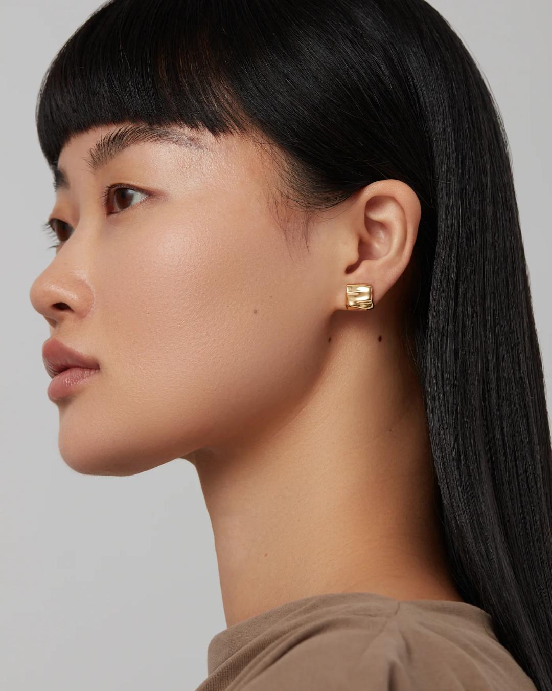 gold square earrings