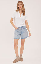 v-neck collar short sleeve white knit top