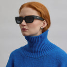 rectangular sunglasses in black