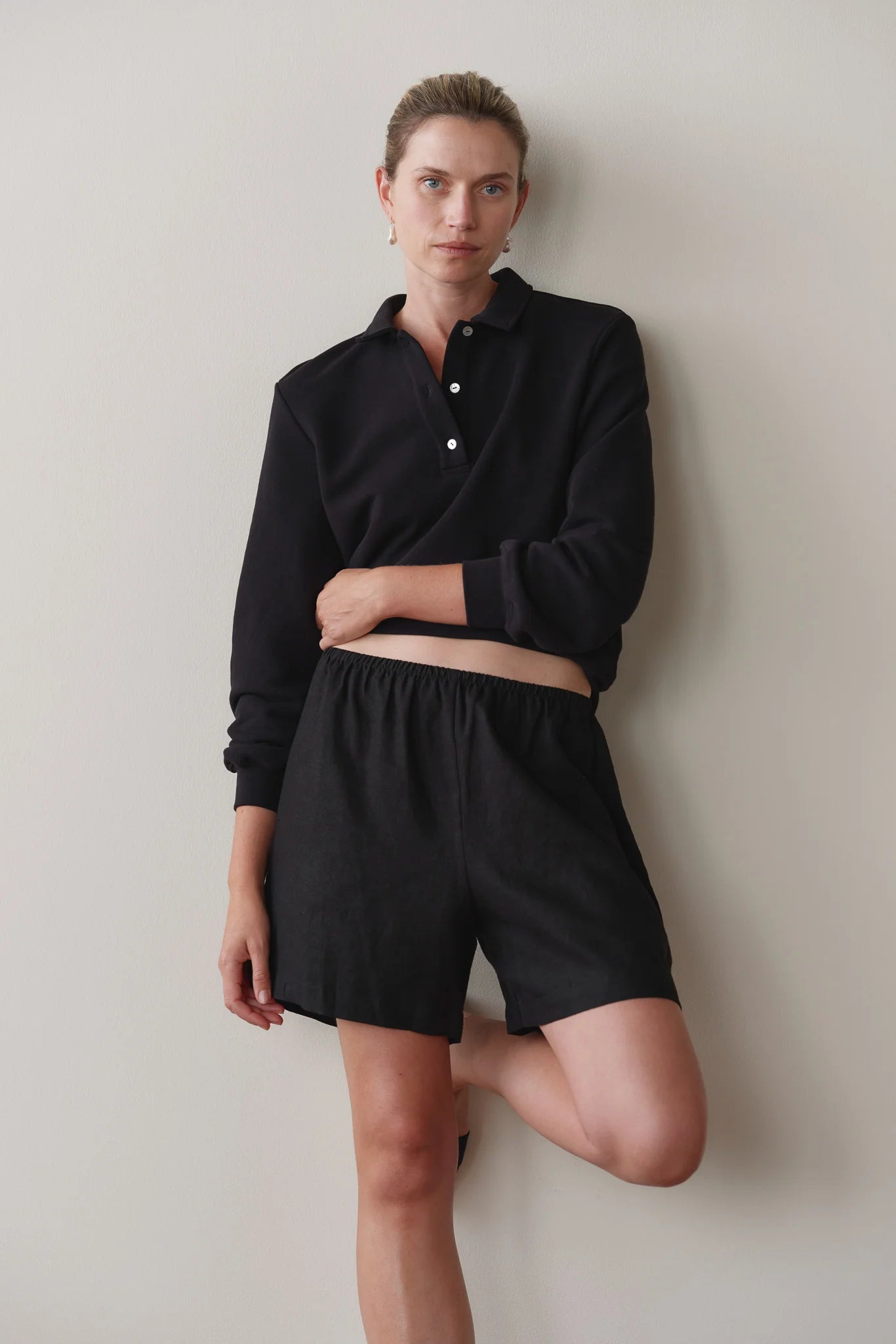 black mid length linen shorts