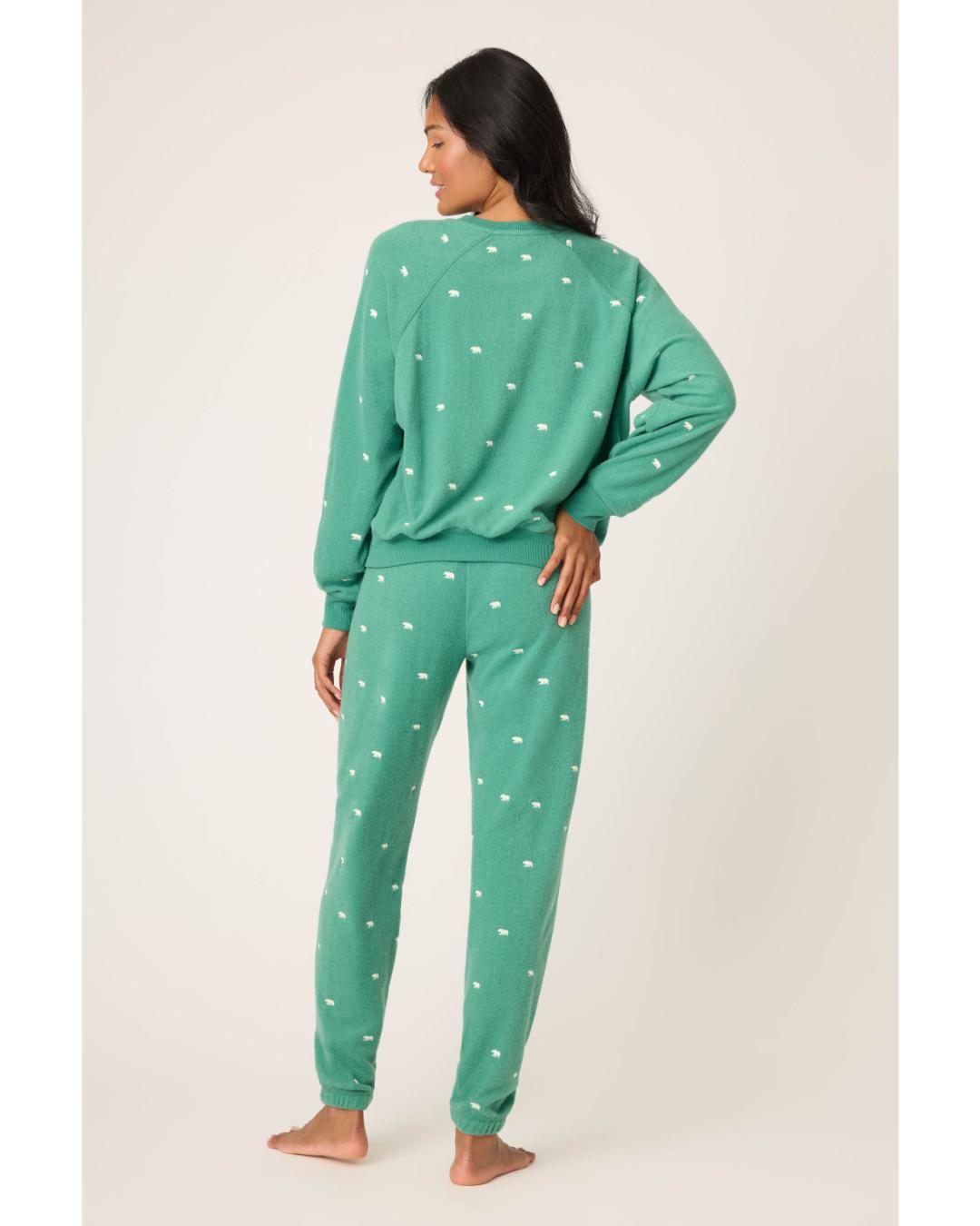 green long sleeve and pants pj set with bears all over 