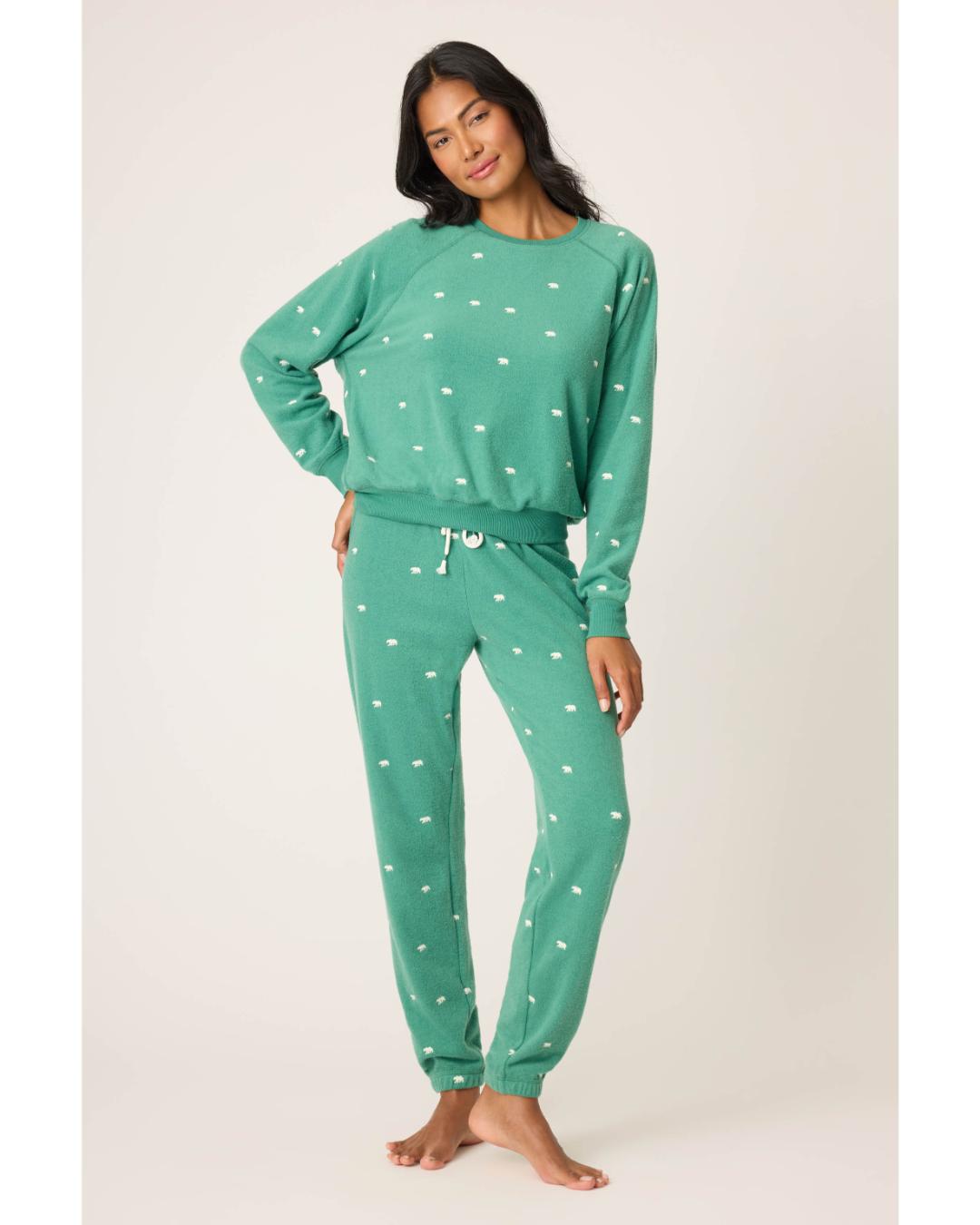 green long sleeve and pants pj set with bears all over 
