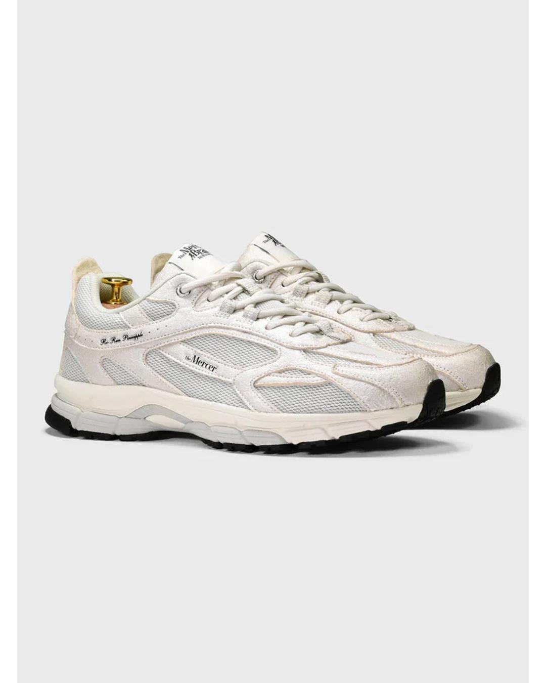 white sneakers with laces