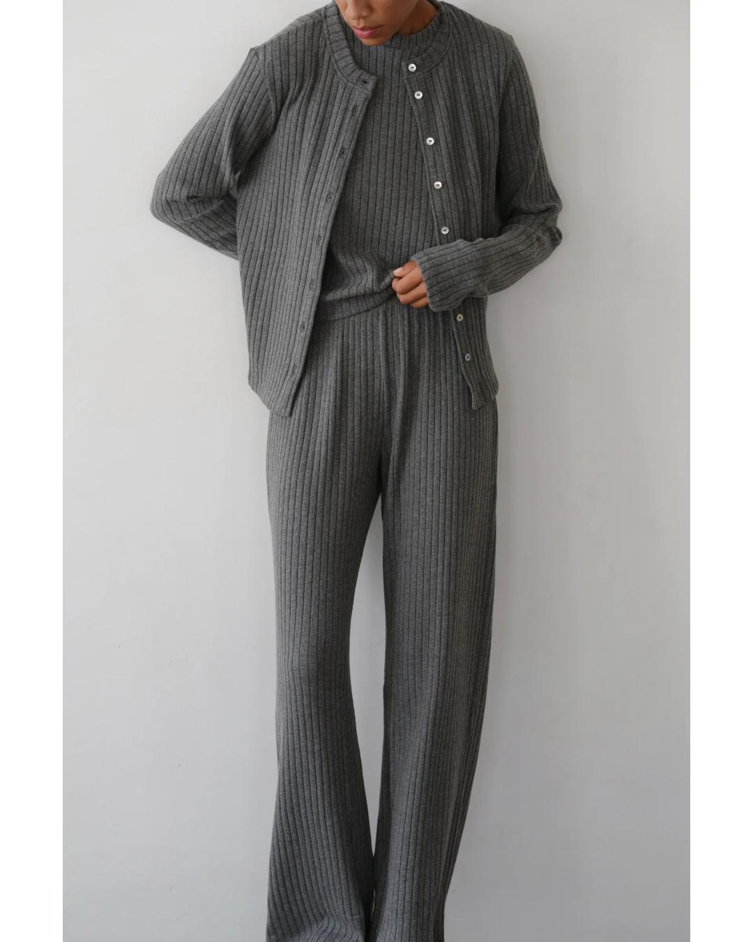 sweater ribbed pants in grey with wide leg