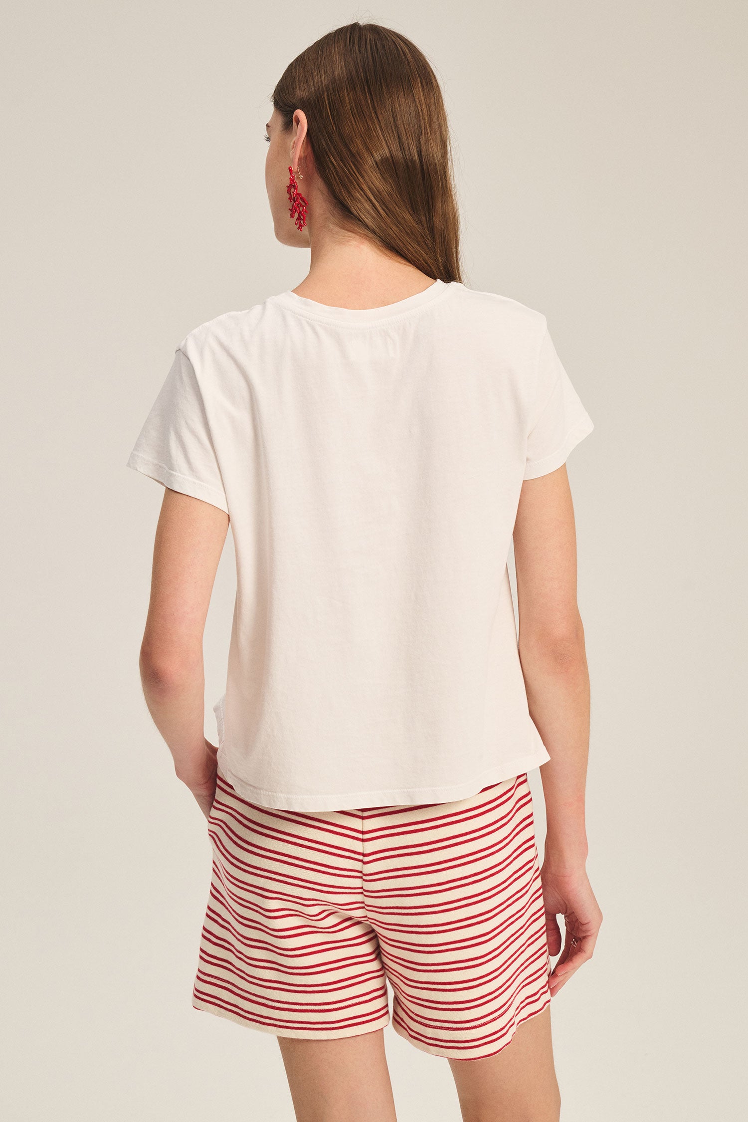 short sleeve white t-shirt