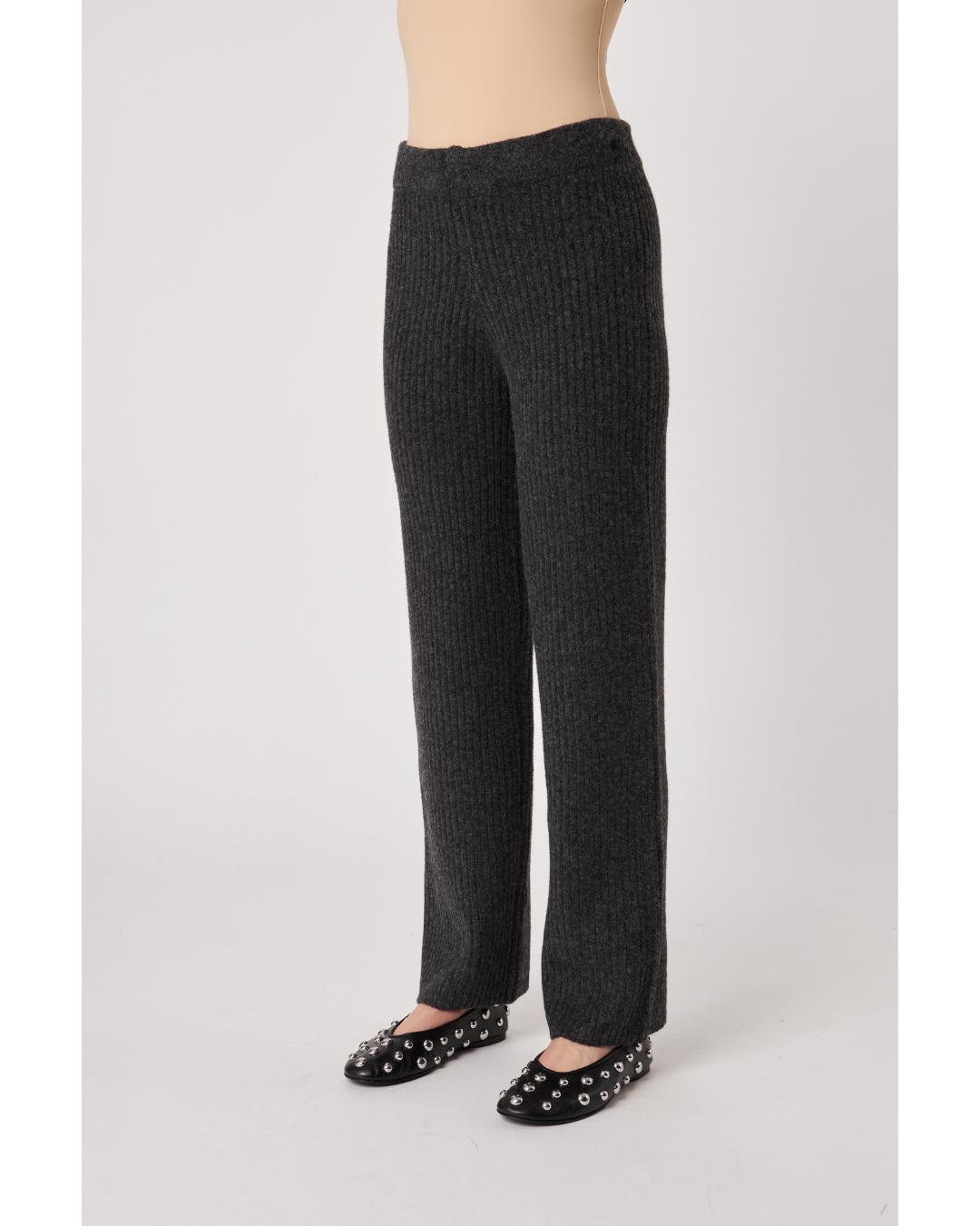 grey knit pants