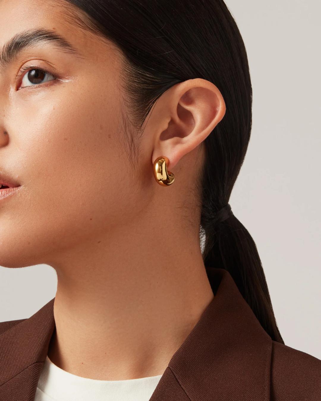 medium sized tube hoops in gold