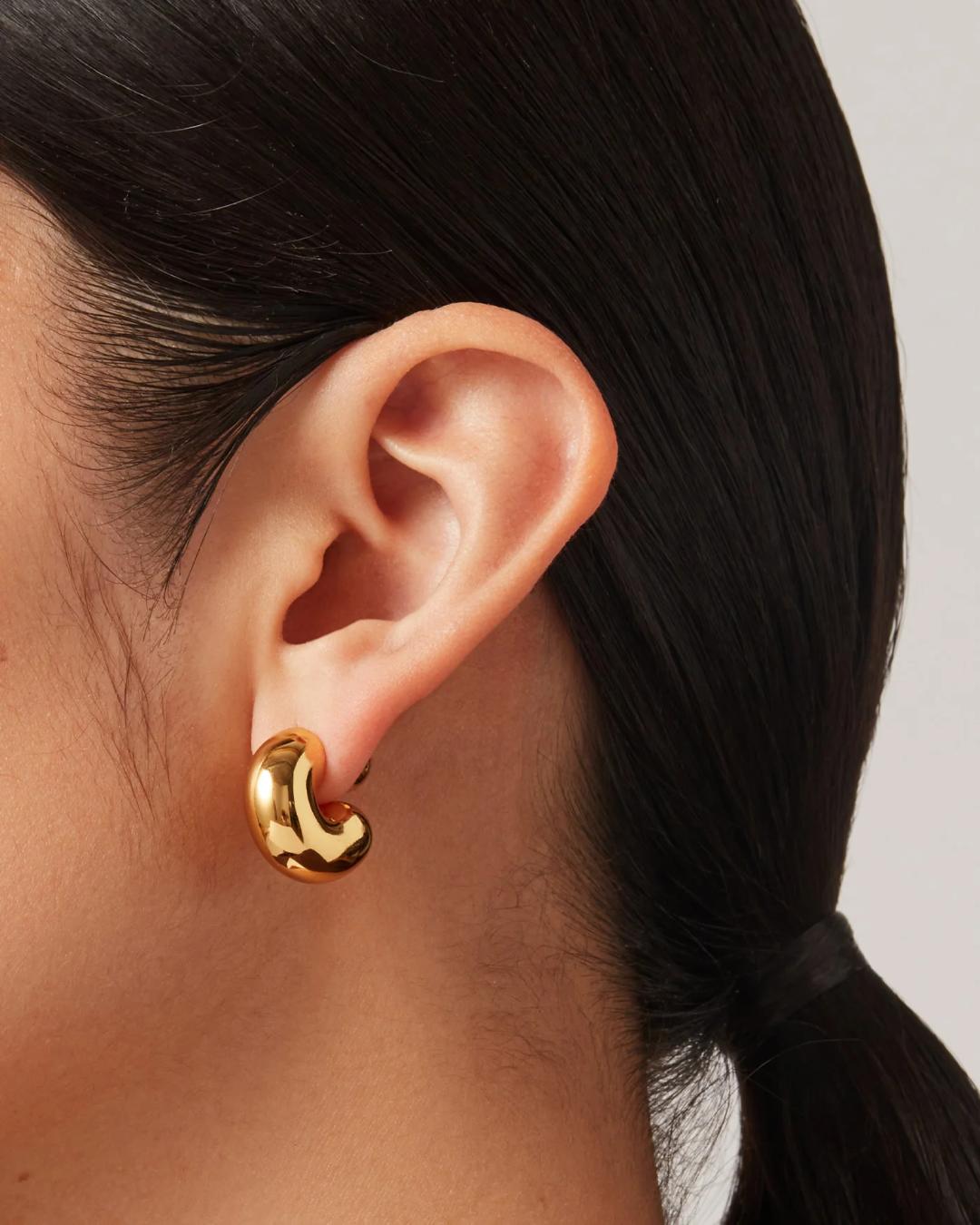 medium sized tube hoops in gold