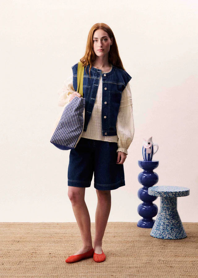 tote bag iin cream with blue gingham on the sides