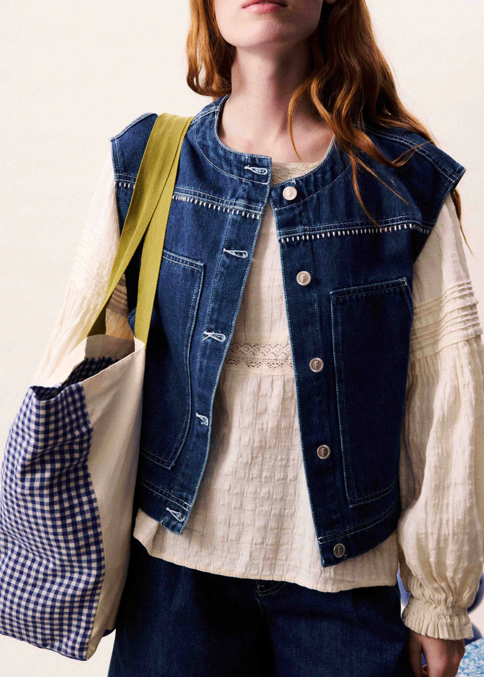 tote bag iin cream with blue gingham on the sides