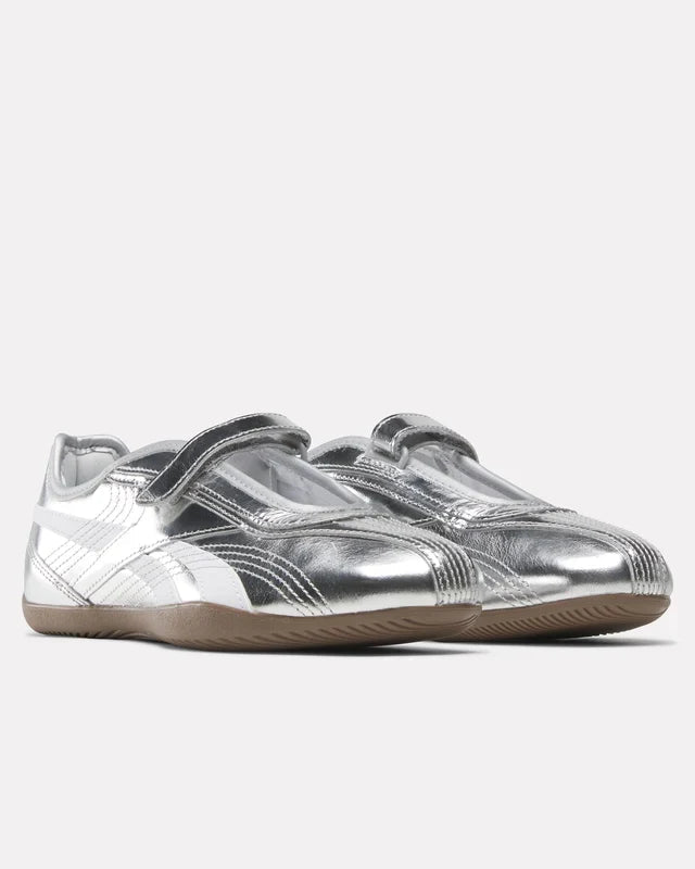 mary jane shoe in silver