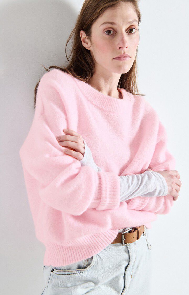 knit sweater in light pink